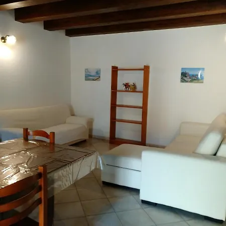 A 100 M Dal Mare Nyaraló *