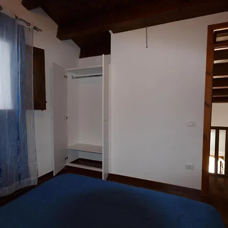 A 100 M Dal Mare Tatil Evi